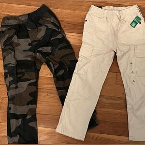 NWT Gap Pants Bundle Toddler Boy 5T Cargo LightBeige Jeans&Camo Cargo never worn